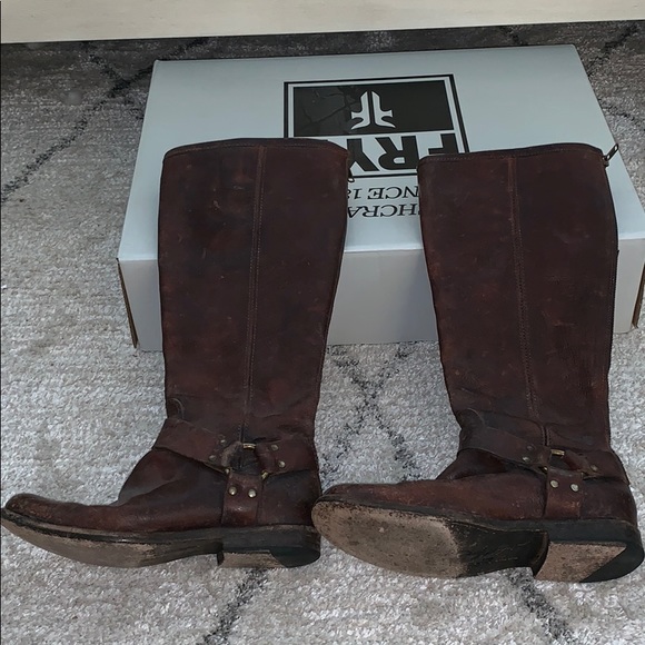 FRYE boots - Picture 5 of 8